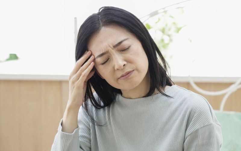 Tại sao phụ nữ tiền mãn kinh có nguy cơ trầm cảm